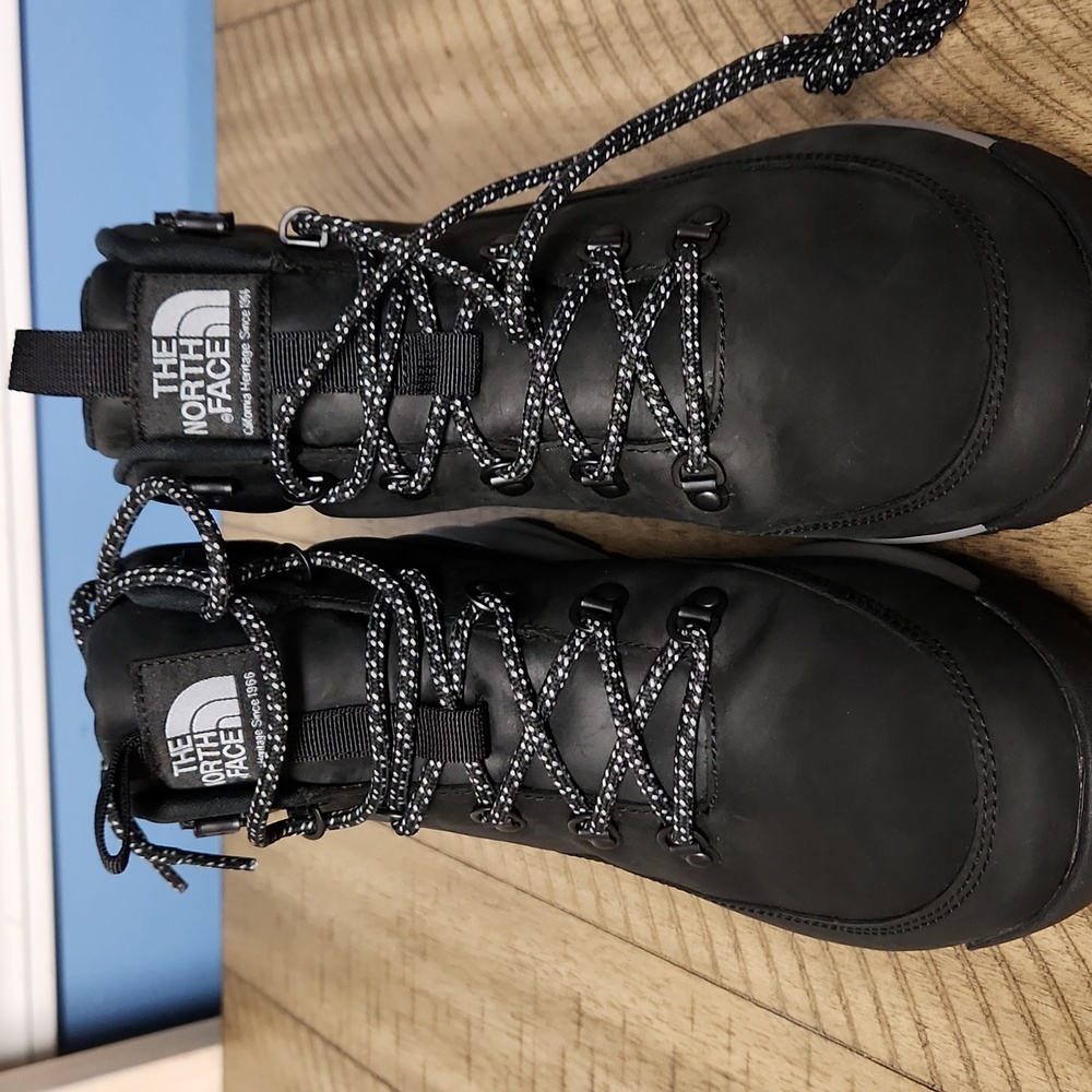 Mens The North Face Back to Berkeley Mid Waterproof Cradle Dry Vent Boots Size 9